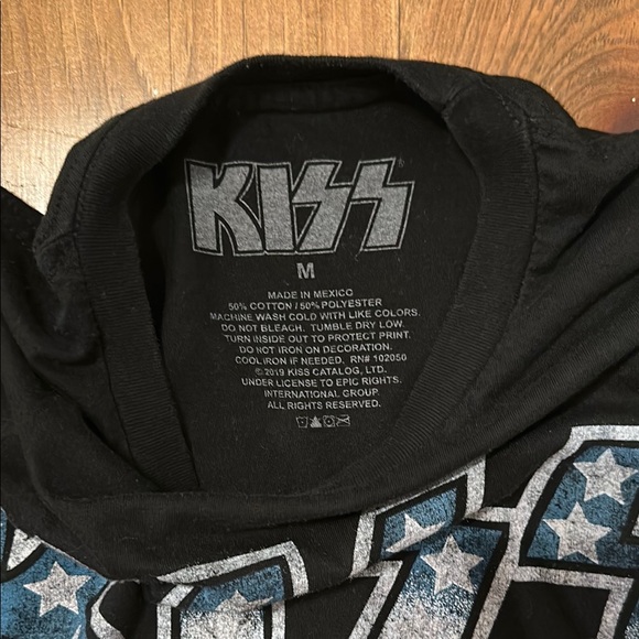 Black KISS Band Graphic T-Shirt - Picture 3 of 4
